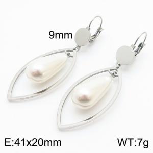 European and American fashion stainless steel creative hollow out geometric shape clip pearl pendant temperament silver earrings - KE111246-ZC