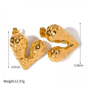 Stainless steel French fashion textured heart-shaped earrings - KE113010-WGJD