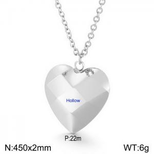Heart shaped pendant necklace - KN231140-Z