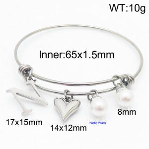 Stylish stainless steel retractable women's pearl bracelet with English letters and a peach heart - KB168743-Z